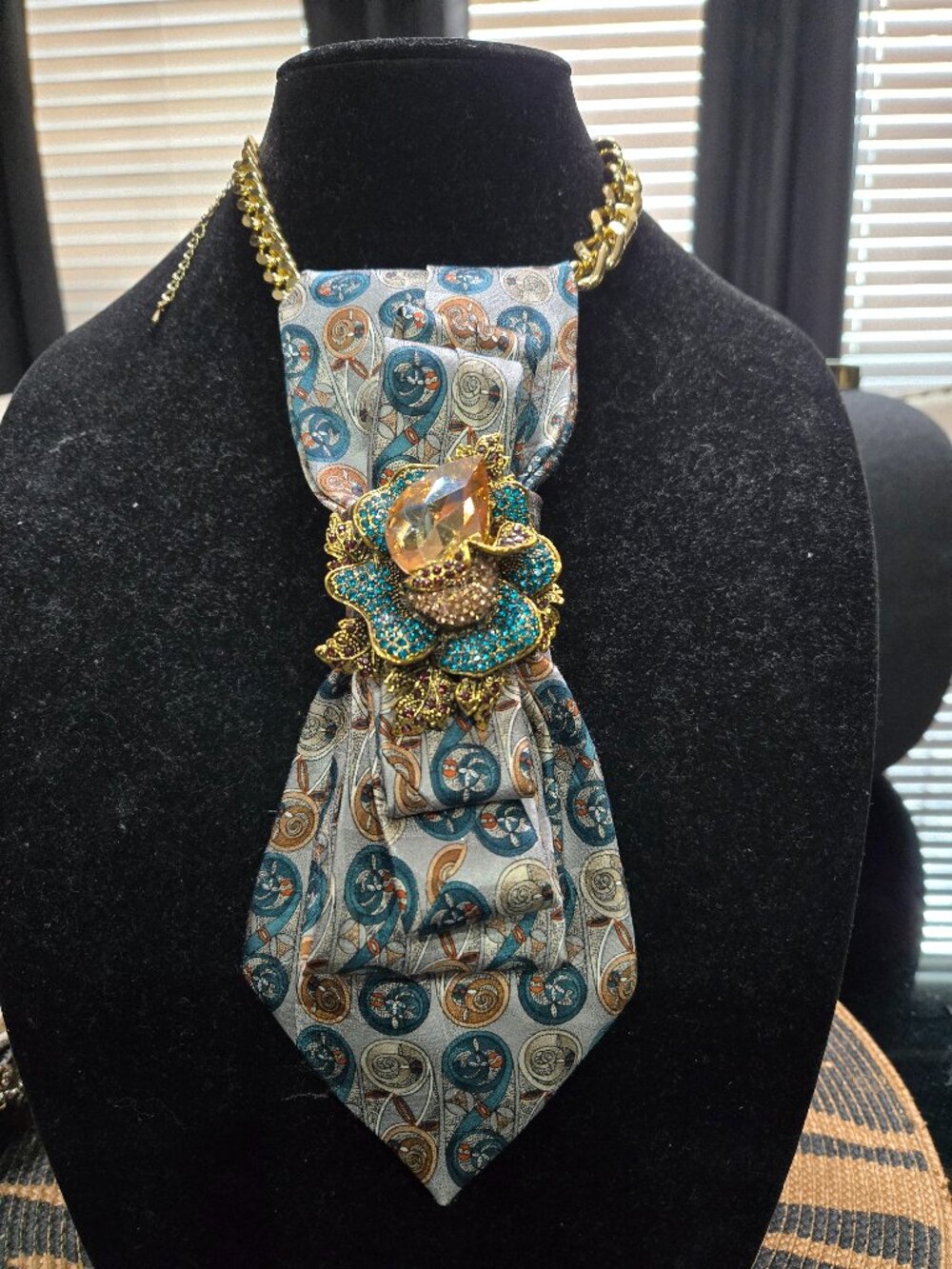 Decorative Tie Necklace with Brooch